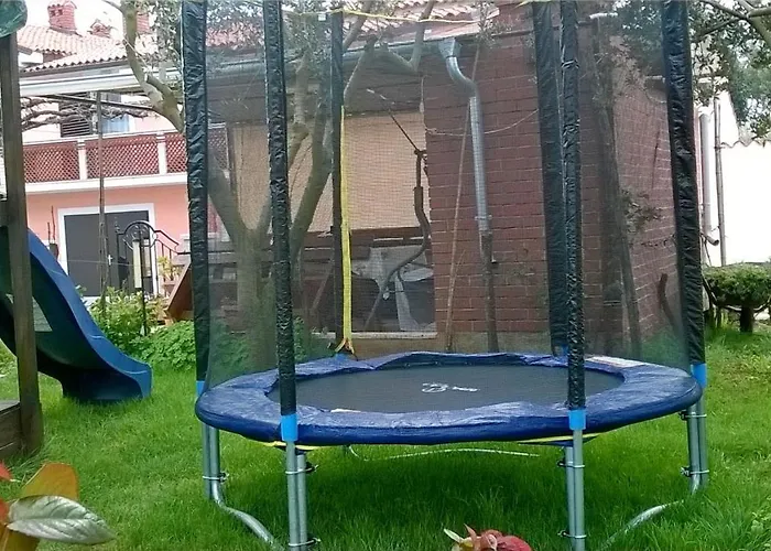 House Bruno Nyaraló Póla